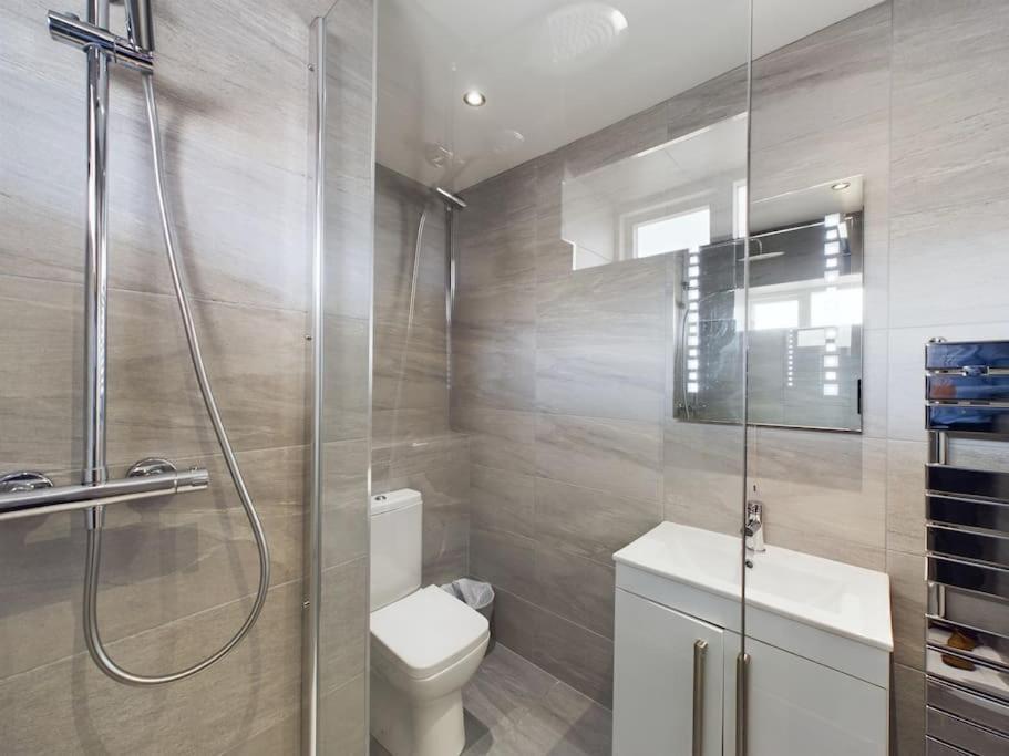 Apartment Donegall Sq Apt At Gate, Centre