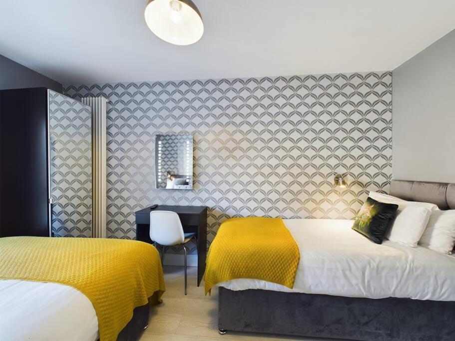 Apartment Donegall Sq Apt At Gate, Centre Belfast